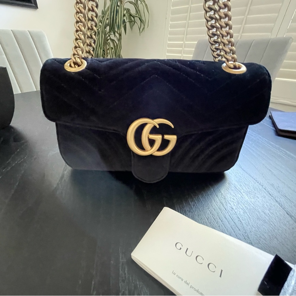 Gucci GG Marmont Flap Bag Matelasse Velvet Small